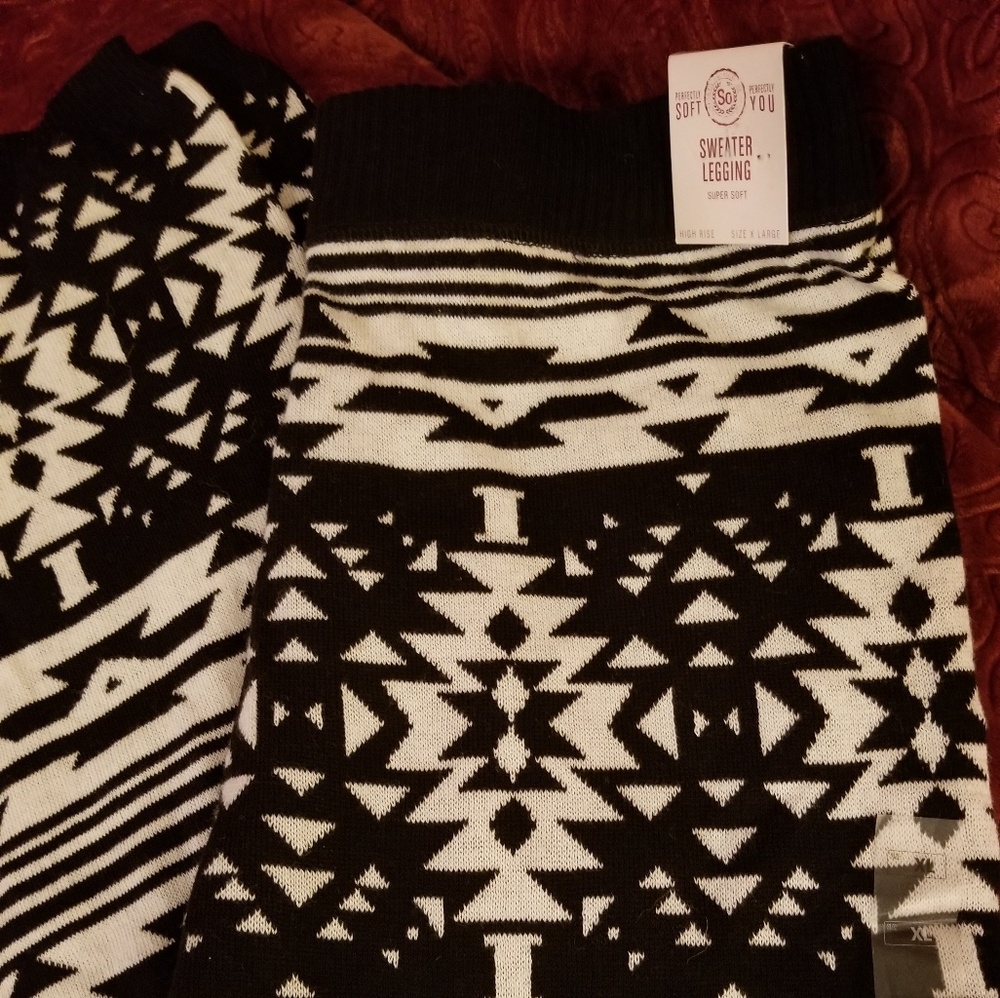 Aztec Pattern Sweater Leggings - Picture 2 of 3